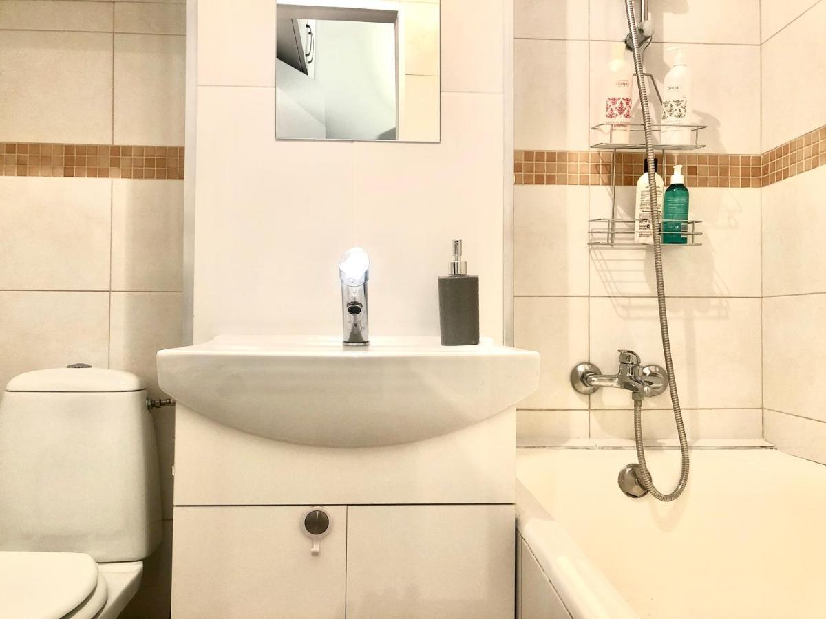 Miejskie Mieszkanie Apartment Varşovia Exterior foto